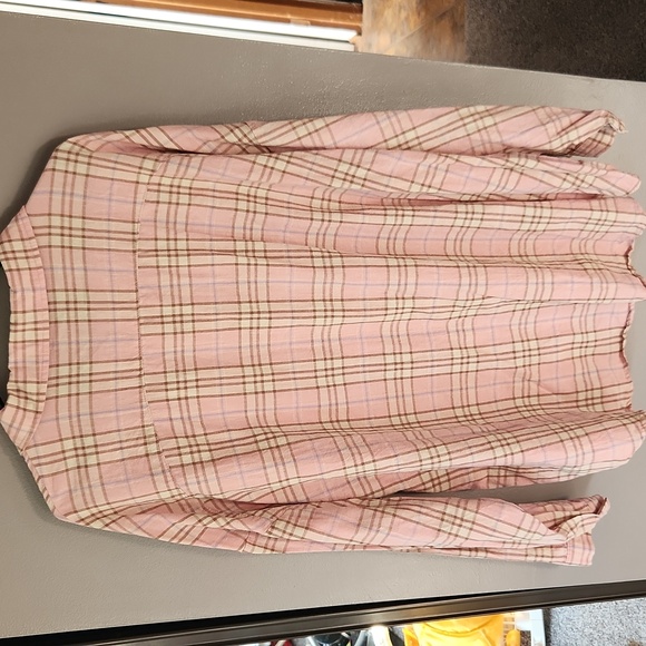 Boohoo Plus Size Plaid Button Down Top - Picture 5 of 5